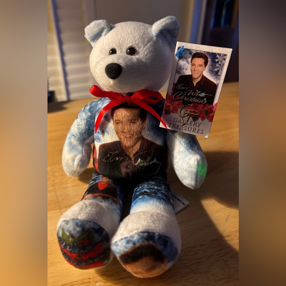Elvis Presley White Christmas Limited Edition Bear Issue #027 w/tags